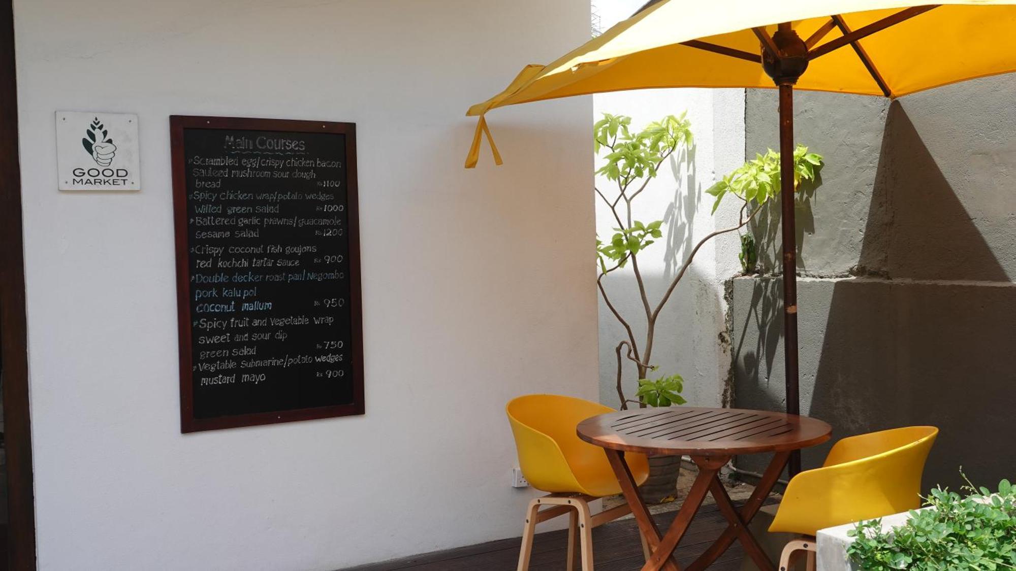 City Beds Negombo Exterior foto